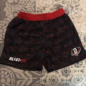 BL101 Boys size Medium Dream Chasing shorts